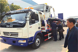 惠水汽车道路救援拖车价格